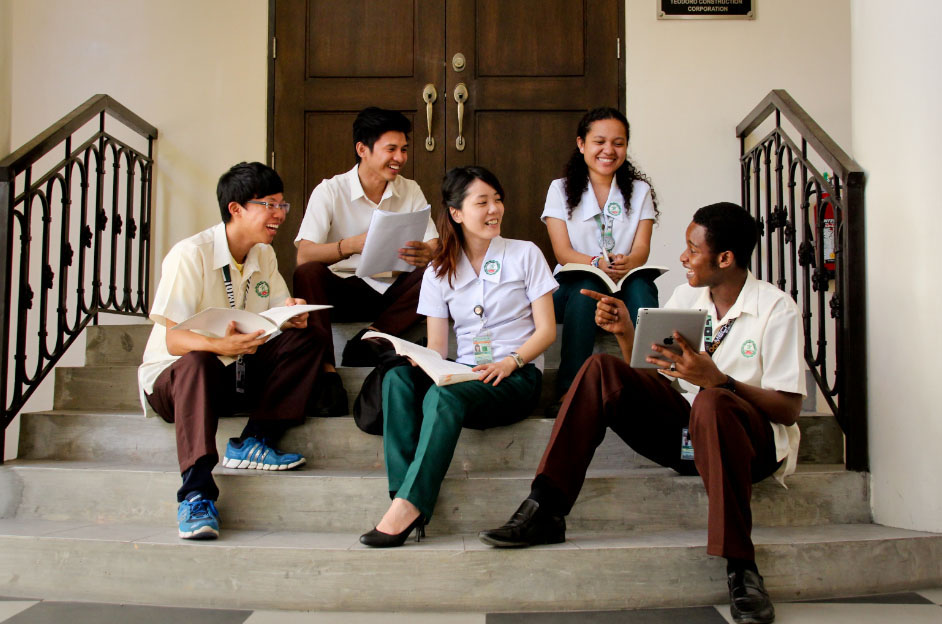 De La Salle University Dasmarinas 3